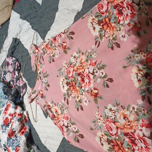 Blouse - Picture 2 of 2